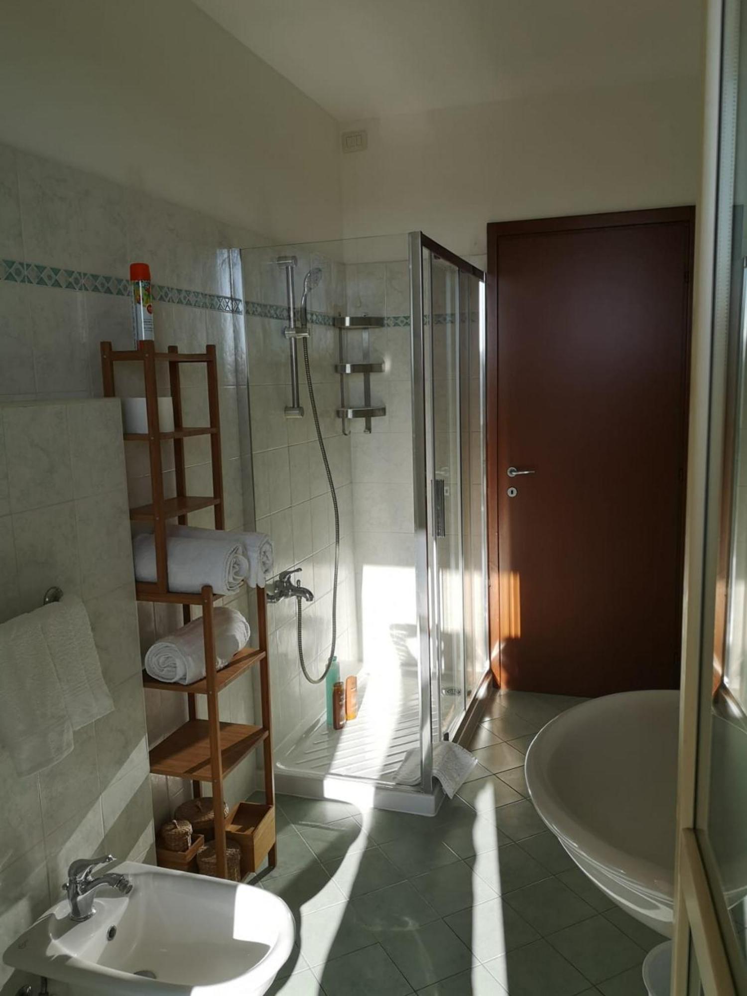 Con Posto Auto Apartment Viareggio